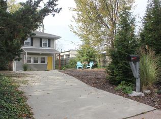 1395 N Berry Rd, Saint Louis, MO 63122