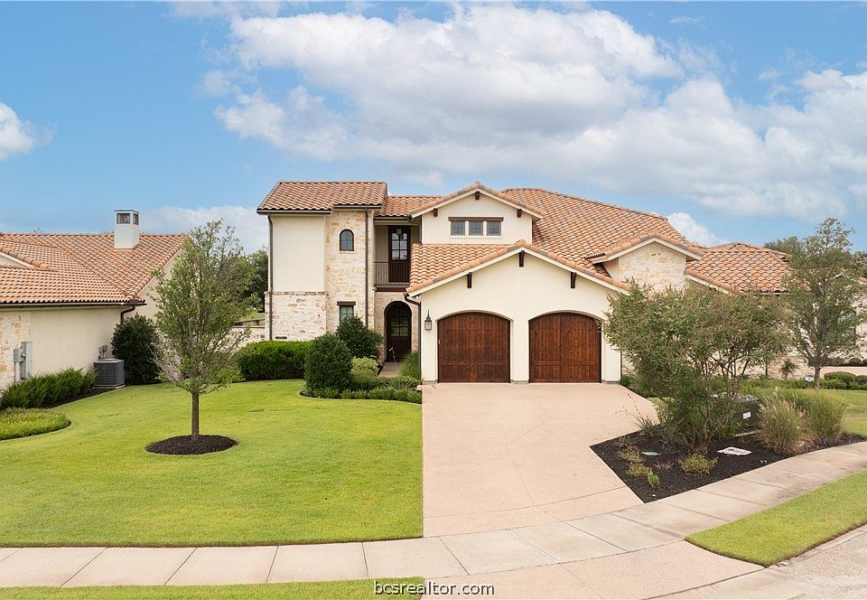 1st image of 4231 Villaggio Ct