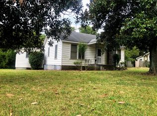 5305 Clearwater Lake Rd, Mount Holly, NC 28120