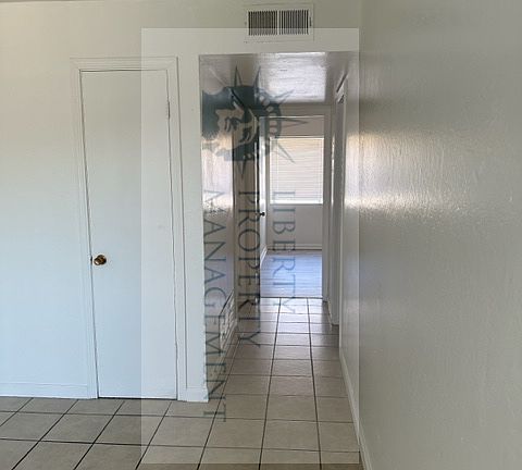 4th image of 4477 Cotton Ct APT 4