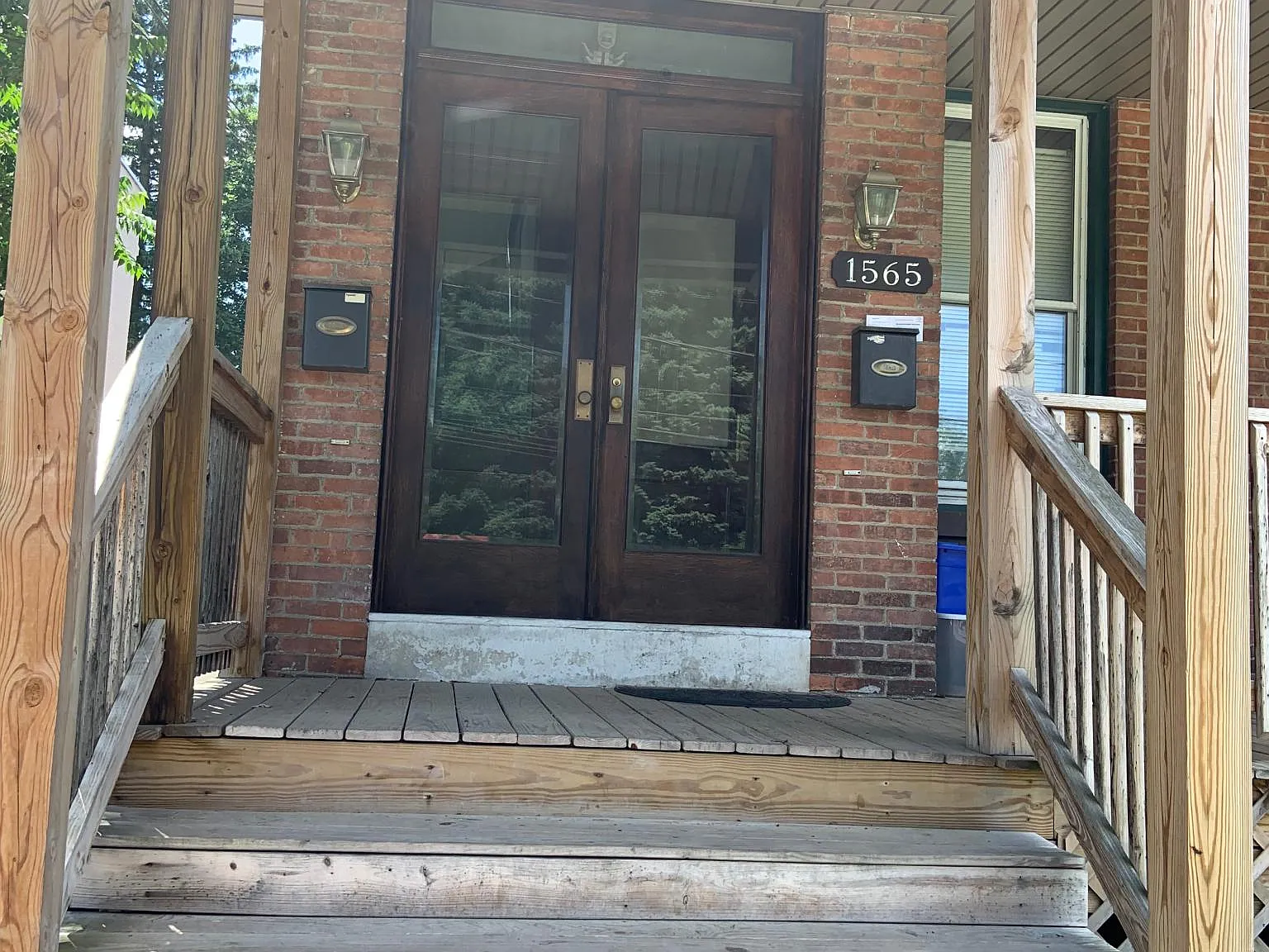 1565 Tibbits Ave — Photo 2