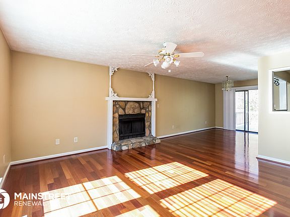2nd image of 604 River Bend Cir