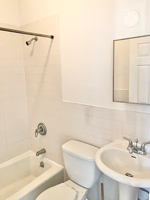 Rented by Abba Realty Associates INC | media 7