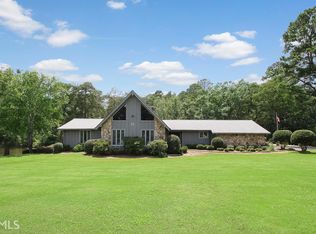 15 Magnolia Dr, Newnan, GA 30263