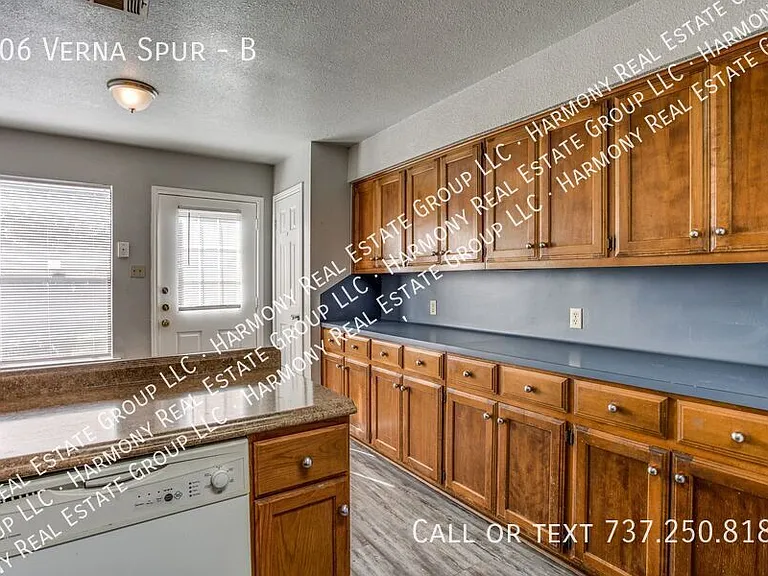 106 Verna Spur #B — Photo 11