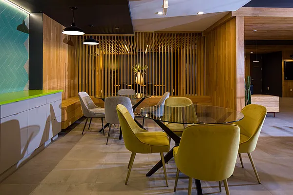 Rented by Nooklyn NYC LLC | media 67