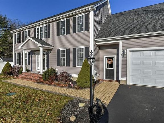 2nd image of 4 Parkview Ln
