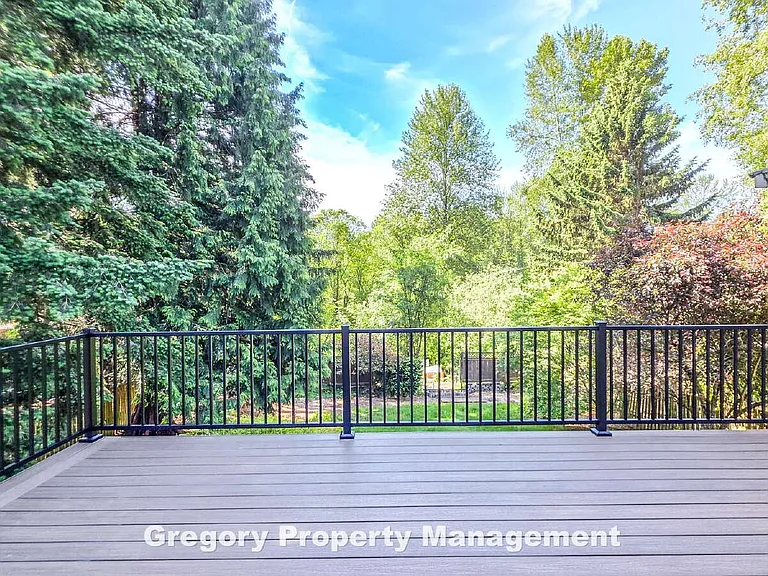 622 204th St SE — Photo 20