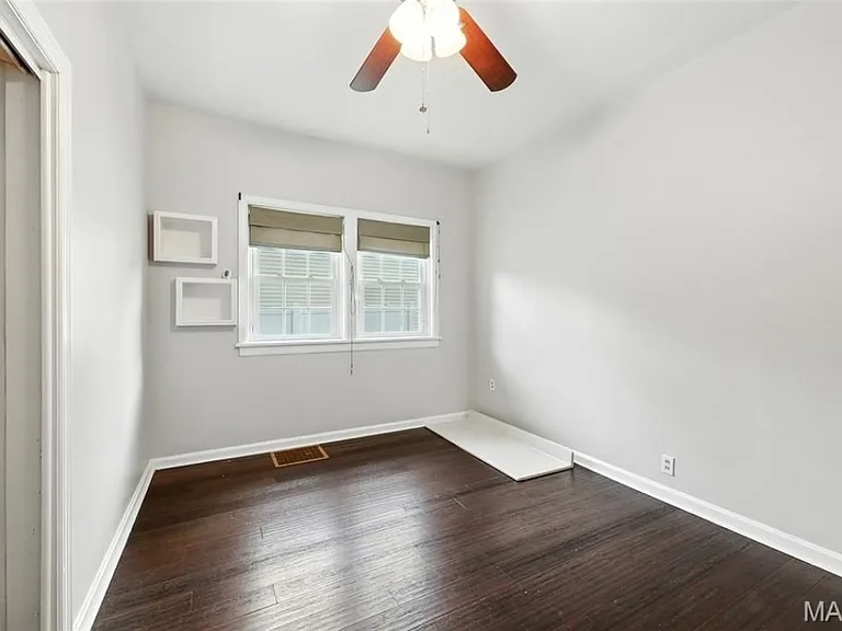 9514 Baltimore Ave — Photo 15