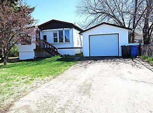 4 W 21a Street Close, Bowden, AB T0M0K0