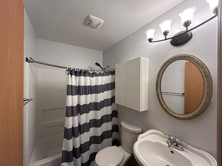 8978 Gardengate Dr — Photo 8