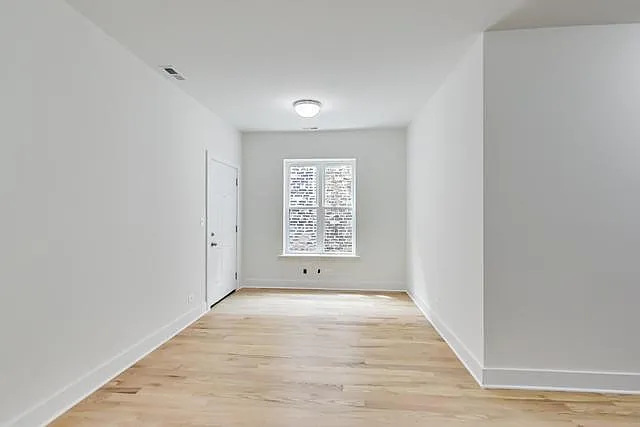 815 S Carpenter St #2F — Photo 2