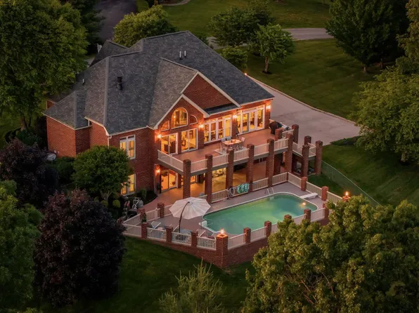 145 Brave Dr, Oneida, TN 37841