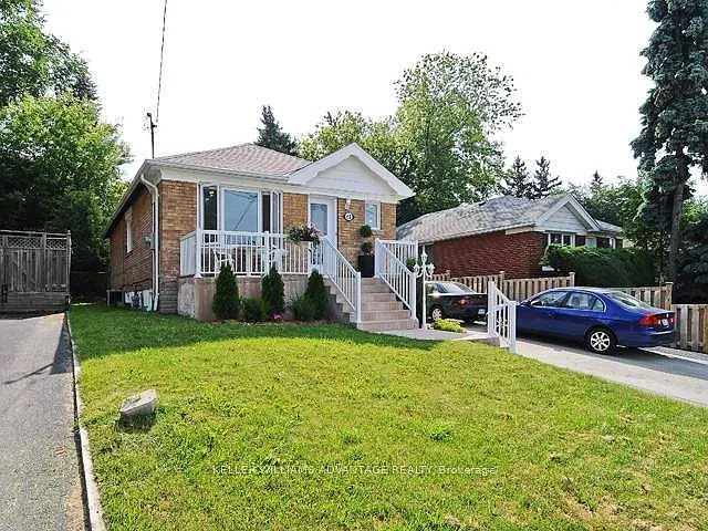 61 Maybourne Ave #LOWER