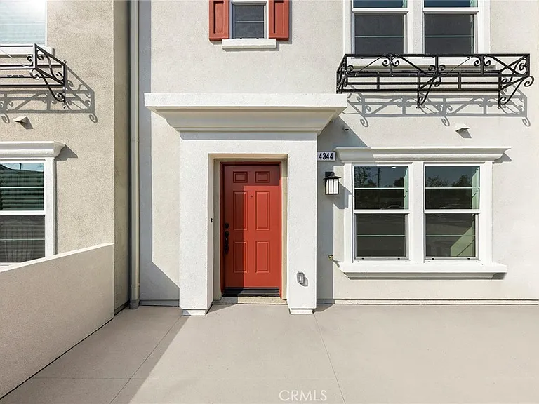 4344 Alamo Ln — Photo 6