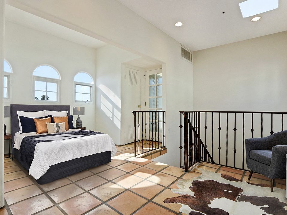 Isola Bella 1320 N Harper Ave West Hollywood CA Zillow