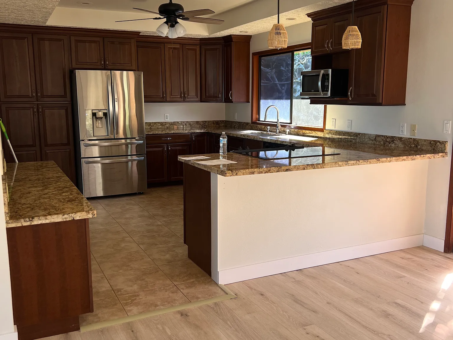 3 bed, 1900 sqft, $4,300 — Photo 3