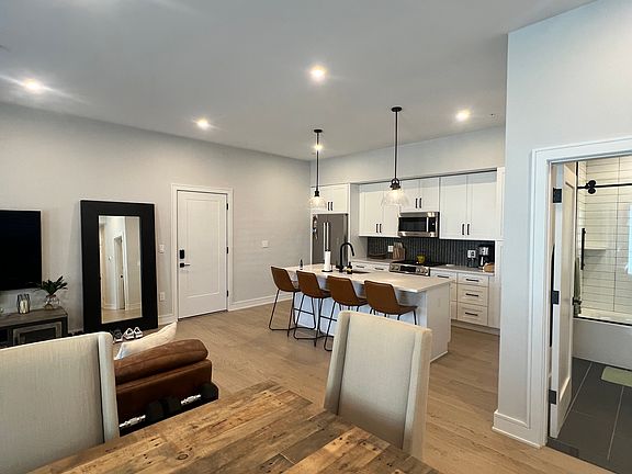 2nd image of 37 Horace St #102