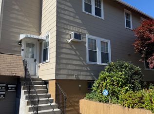 23 Liscomb St #1, Worcester, MA 01604