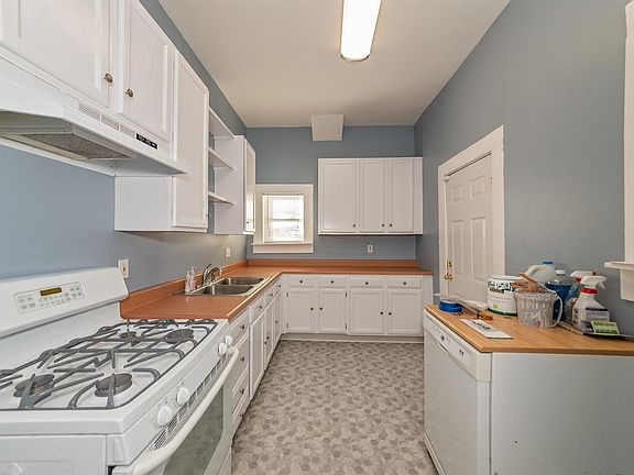 4th image of 1713 Fernwood St