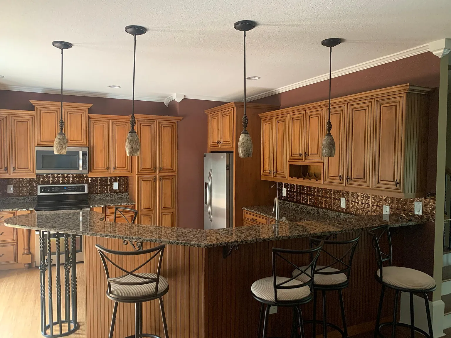 3 bed, 2.5 bath, 2800 sqft, $3,475 — Photo 4