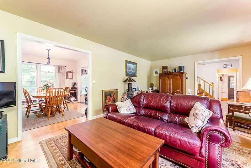 5th image of 40 Arnold Road