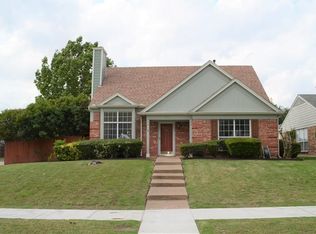 2101 Lansdown Dr, Carrollton, TX 75010