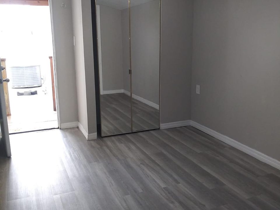 1st image of 7510 N Coarsey Dr #1