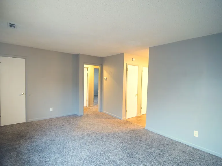 4524 Bonnell Dr NW — Photo 6
