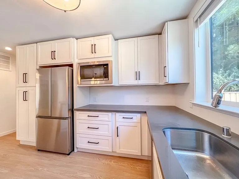 244 Foothill Blvd — Photo 16