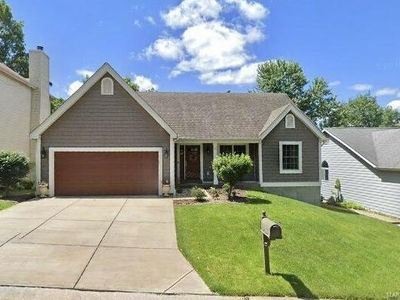 988 Big Bend Station Dr, Manchester, MO, 63088