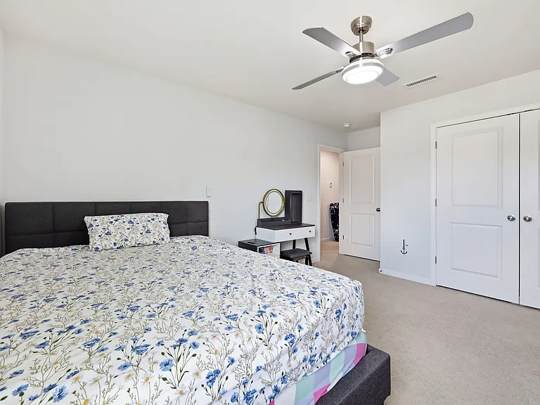 115 Crusaders Dr — Photo 36