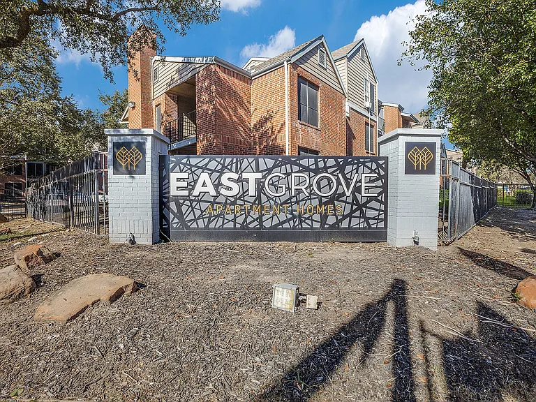 Eastgrove Apartments
