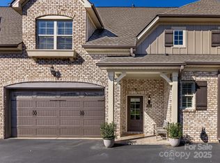 3364 Northampton Dr, Charlotte, NC 28210