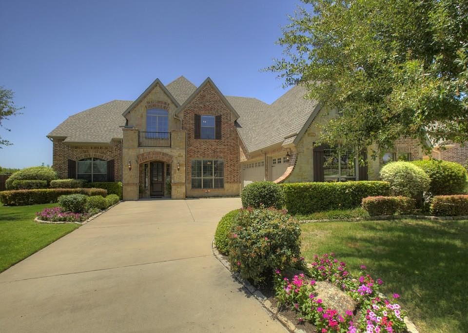 1st image of 26 Tennis Village Dr