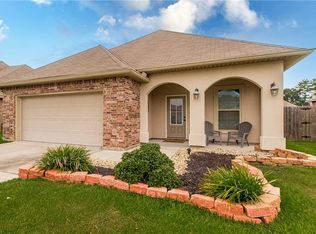 23195 Mango Dr, Denham Springs, LA 70726