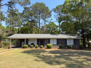 932 McLendon St, Ashburn, GA 31714