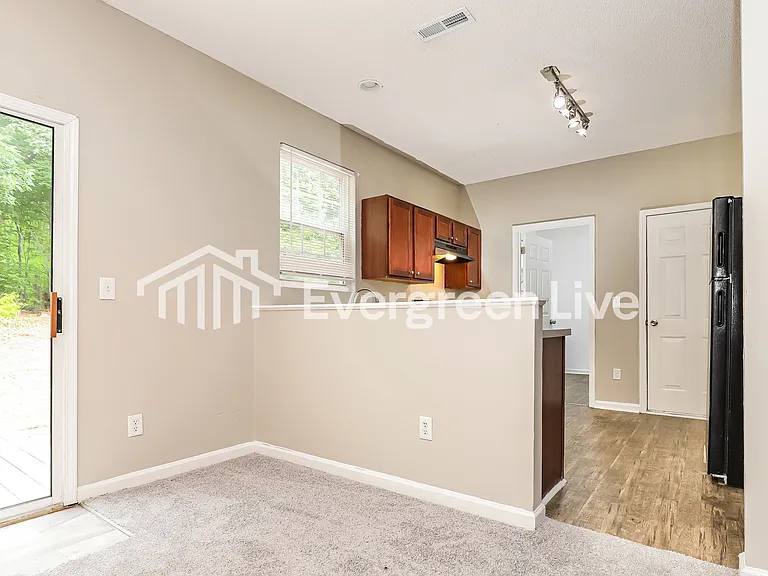 15 Hackberry Ct — Photo 4