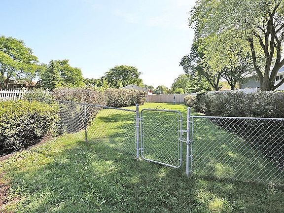 5th image of 445 N Jonathan Dr Unit 103