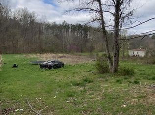 904 Misty Valley Rd, Friendsville, TN 37737