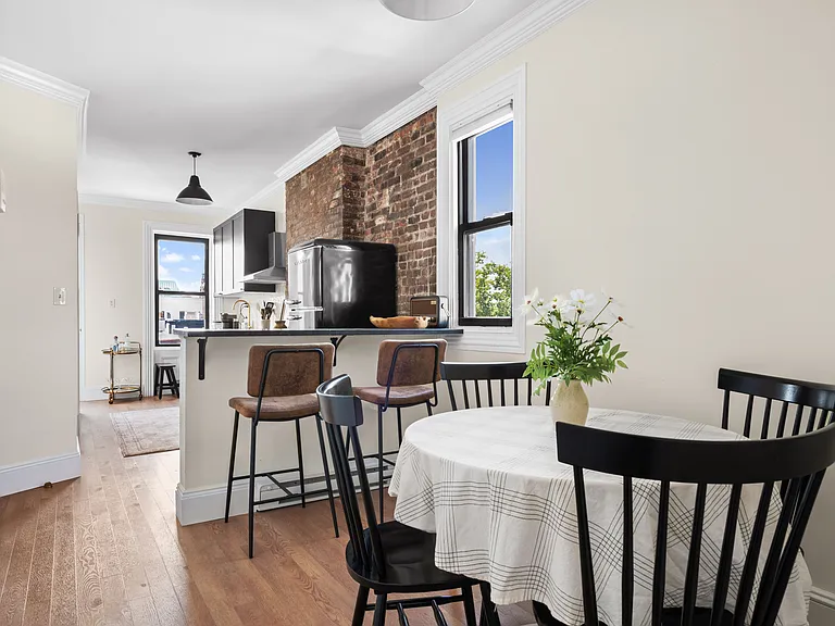 317 Pavonia Ave #6 — Photo 6