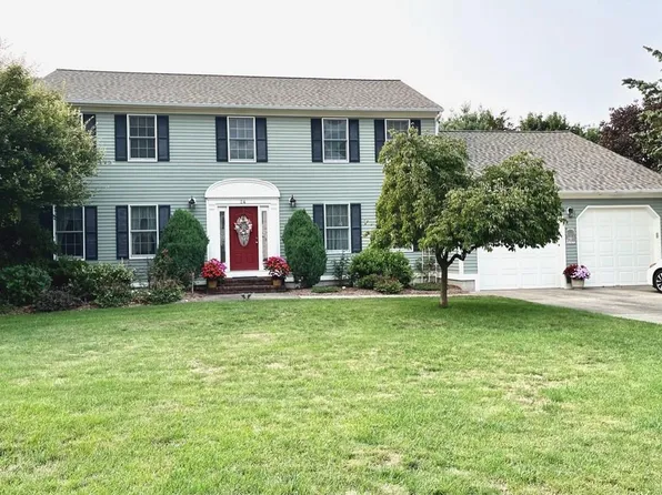 24 Olde Mill Ln, North Kingstown, RI 02852