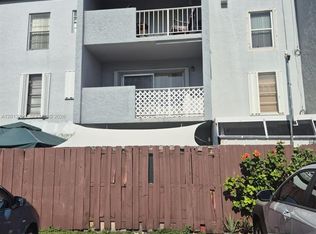 Los Suenos Condo, Hialeah, FL 33012