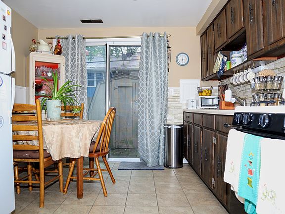 5th image of 2048 Berkshire Cir Unit G
