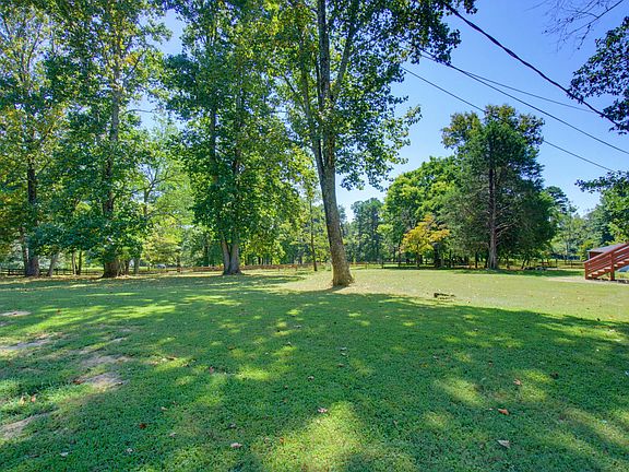 5th image of 831 Griffin Rd