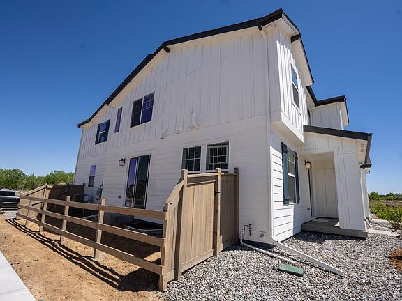4th image of 280 Nighthawk St