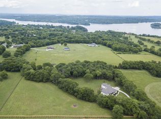 841B Douglas Bend Rd, Gallatin, TN 37066