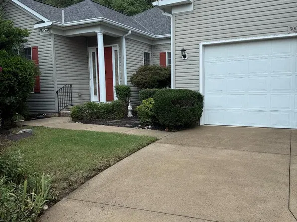 3001 Saint Annes Ct, Fredericksburg, VA 22408