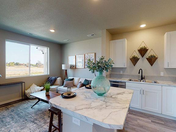 811 Westcliff - Kitchen - View 1 - Example