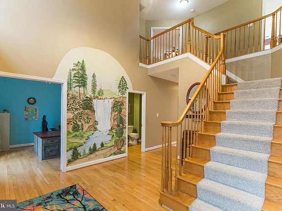 2nd image of 15655 Hens Rest Ln